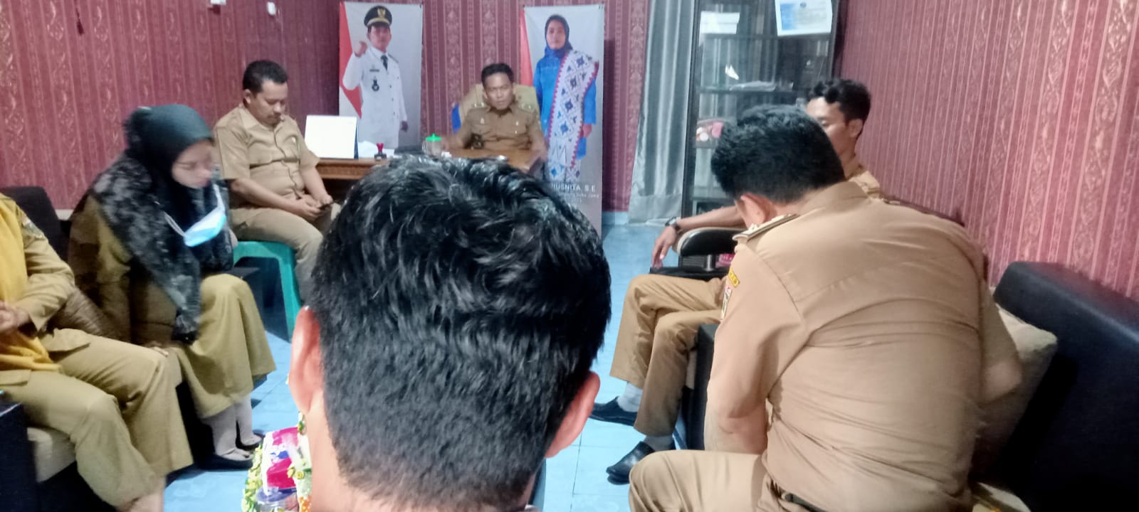 SOSIALISASI PELAYANAN PUBLIK APARATUR DAN KADUS SE- KECAMATAN BUMIRATU NUBAN